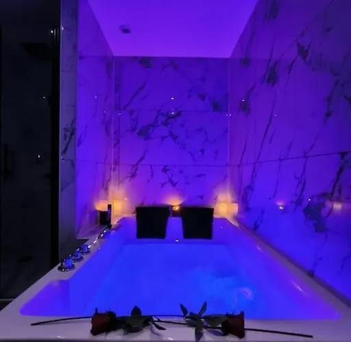 Love Room - Amour Chic Et Intime