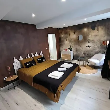 Love Room - Amour Chic Et Intime Montbrison Exterior photo