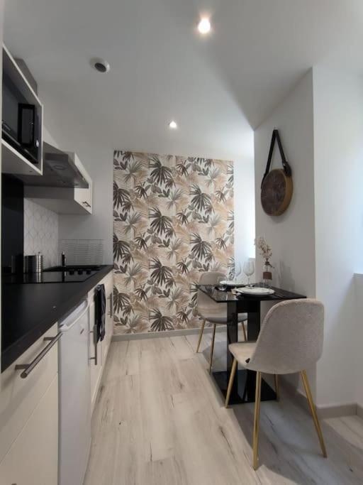 - Chic Et Intime * Montbrison
