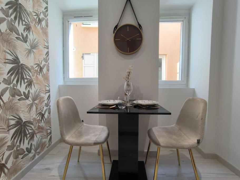 - Chic Et Intime * Montbrison
